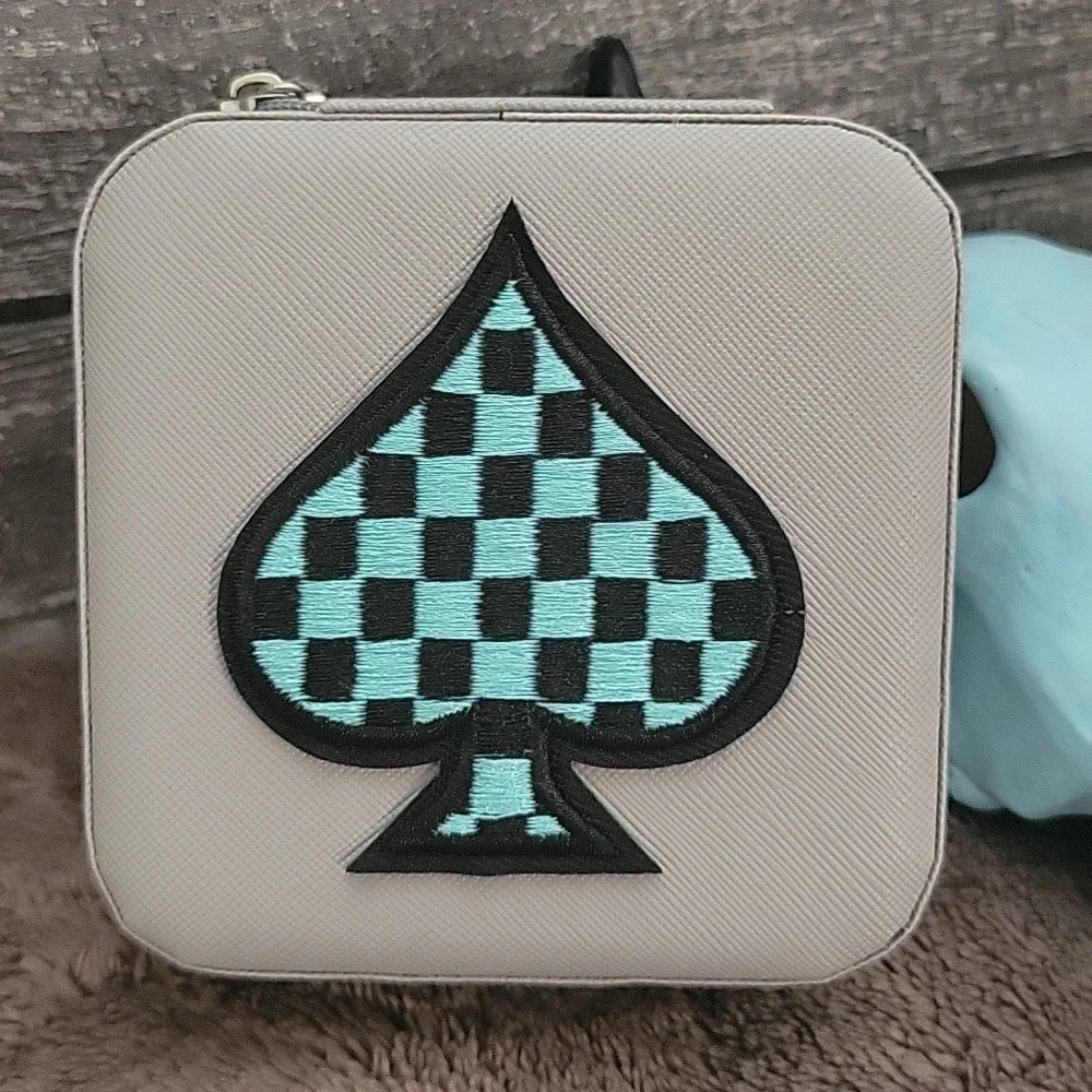 davmav2 checkered spade